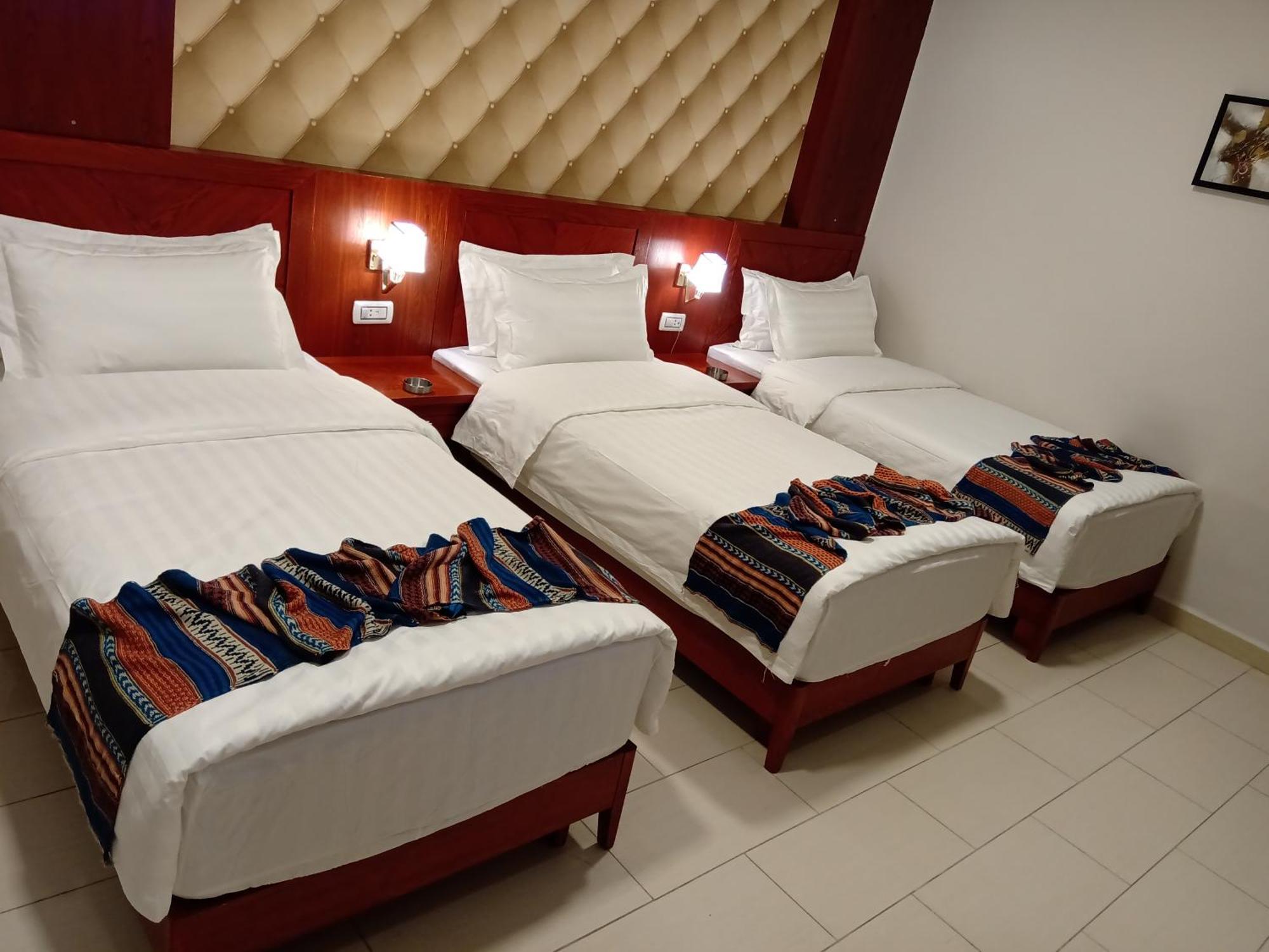 Seven7Days Hotel Акаба Номер фото